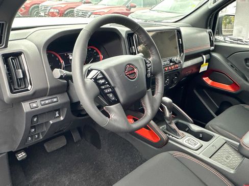 New 2026 Nissan Frontier PRO-4X w/ Pro-4x Convenience Package image 32