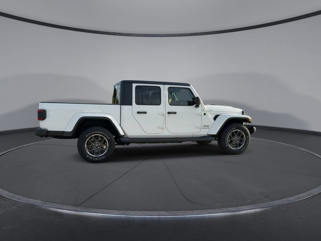 Used 2022 Jeep Gladiator Overland w/ LED Lighting Group AWD/4WD image 9
