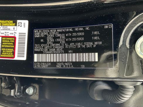 Used 2024 Toyota Grand Highlander AWD image 38