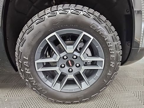 New 2026 GMC Terrain AT4 w/ Convenience Package III image 47