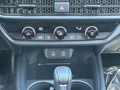 New 2027 Honda HR-V LX image 13