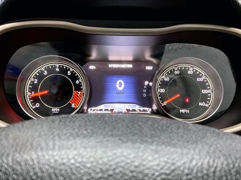 Used 2015 Jeep Cherokee Limited w/ Luxury Group image 12