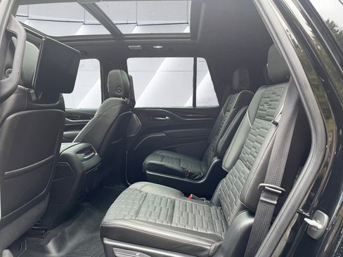 Used 2023 Cadillac Escalade V image 14