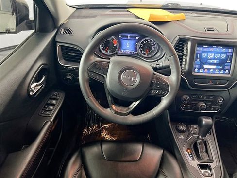 Used 2022 Jeep Cherokee Trailhawk w/ Technology Group B image 21