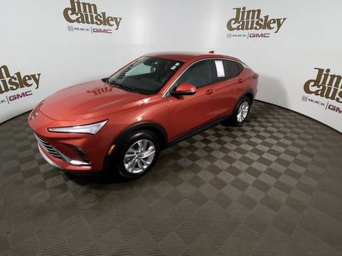 Used 2024 Buick Envista Preferred FWD image 4
