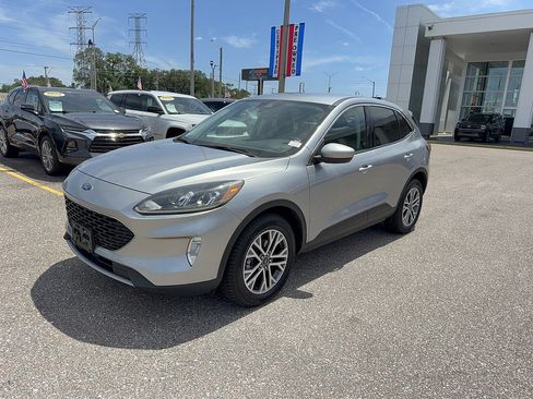Certified 2022 Ford Escape SEL AWD/4WD image 2