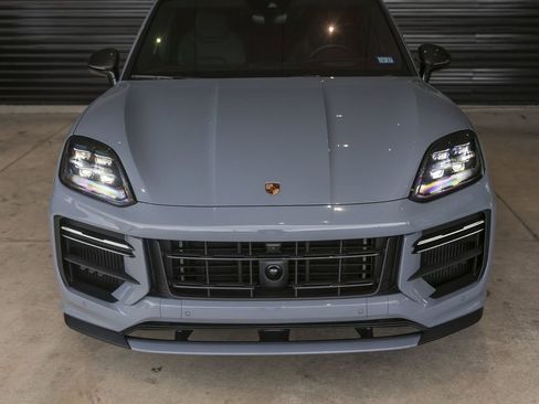Certified 2026 Porsche Cayenne Turbo GT AWD/4WD image 11