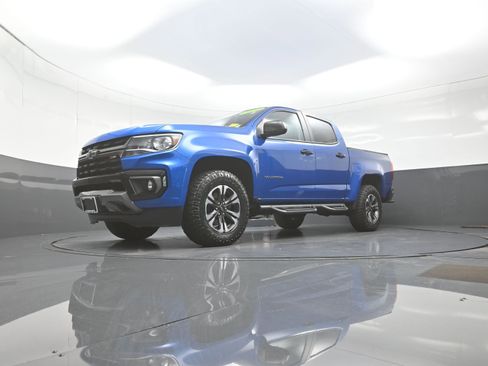 Used 2022 Chevrolet Colorado Z71 AWD/4WD image 11