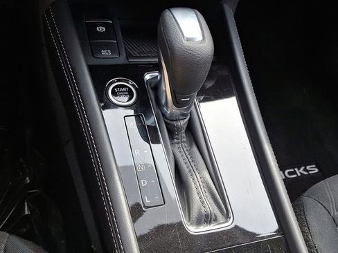 Certified 2024 Nissan Kicks SV image 15