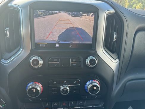 Used 2019 GMC Sierra 1500 SLT image 13