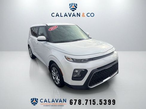 Used 2022 Kia Soul LX image 1