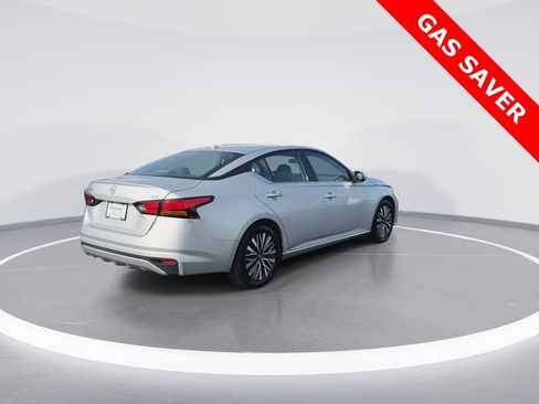 Used 2023 Nissan Altima 2.5 SV FWD image 8