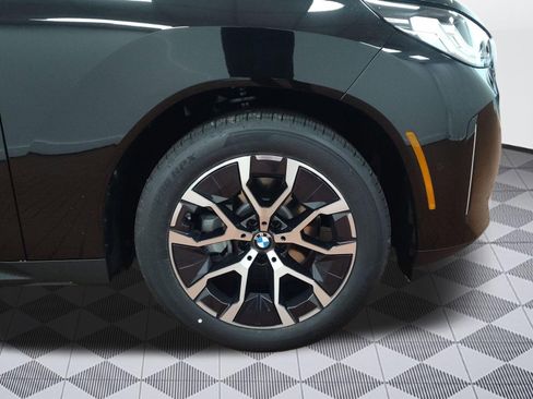 Used 2026 BMW X3 xDrive30 w/ Premium Package image 11