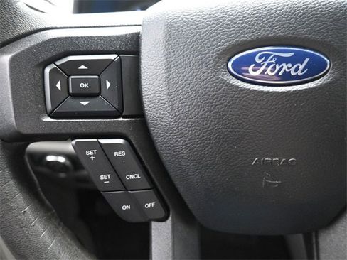 Used 2019 Ford F250 XLT w/ XLT Premium Package image 27