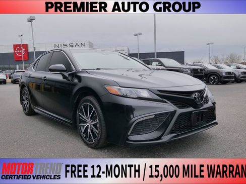 Used 2023 Toyota Camry SE image 1