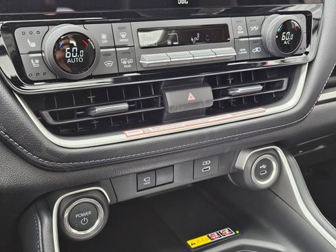 New 2025 Toyota Grand Highlander AWD Hybrid image 19