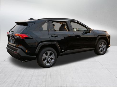 Certified 2025 Toyota RAV4 XLE image 6