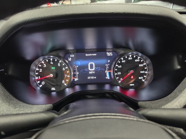 Used 2025 Jeep Compass Latitude AWD/4WD image 12