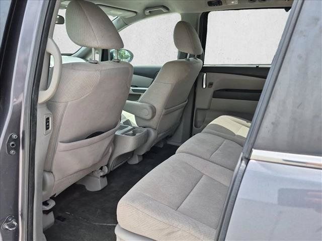 Used 2016 Honda Odyssey SE image 19