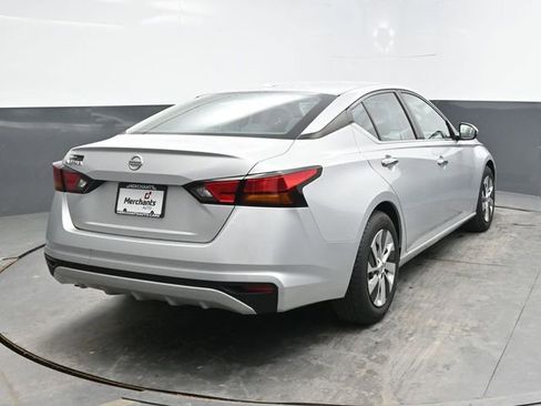 Used 2020 Nissan Altima 2.5 S FWD image 6
