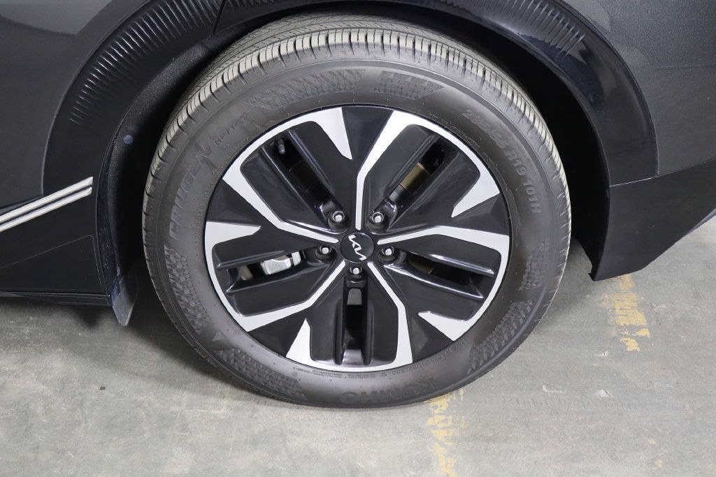 Used 2023 Kia EV6 Wind RWD image 44