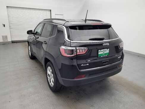 Used 2024 Jeep Compass Latitude AWD/4WD image 5
