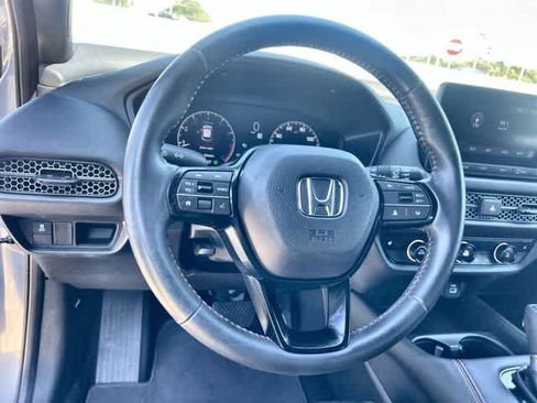 Used 2024 Honda HR-V Sport image 17