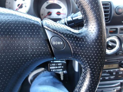 Used 2003 Toyota MR2 RWD image 20