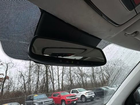 Used 2022 Hyundai Palisade Calligraphy image 27