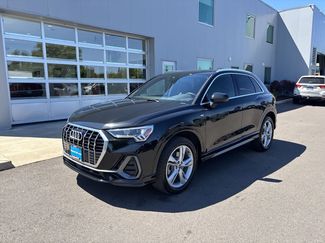 Used 2022 Audi Q3 2.0T Premium Plus AWD/4WD video 1