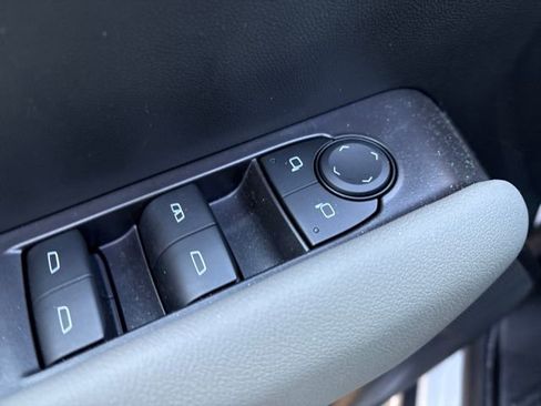 Used 2026 Chevrolet Colorado ZR2 image 14