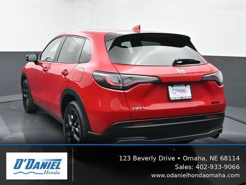 Used 2023 Honda HR-V Sport image 4