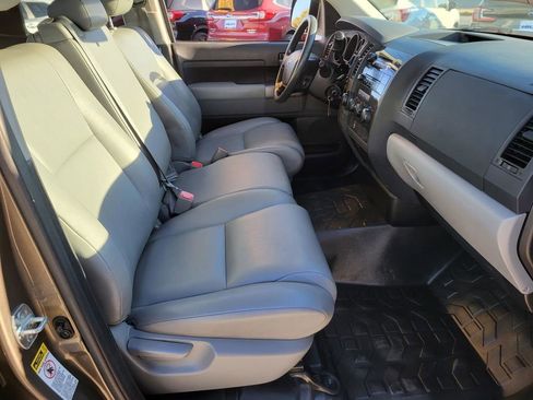 Used 2013 Toyota Tundra 2WD Double Cab image 8