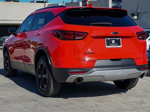 Used 2024 Chevrolet Blazer LT w/ Convenience Package image 6