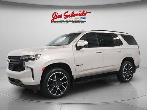 Used 2024 Chevrolet Tahoe RST w/ Luxury Package AWD/4WD image 2
