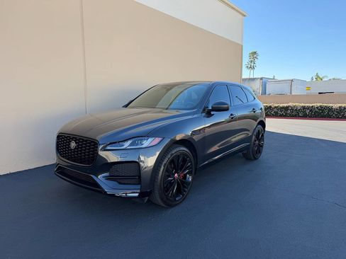 Used 2022 Jaguar F-PACE S image 1