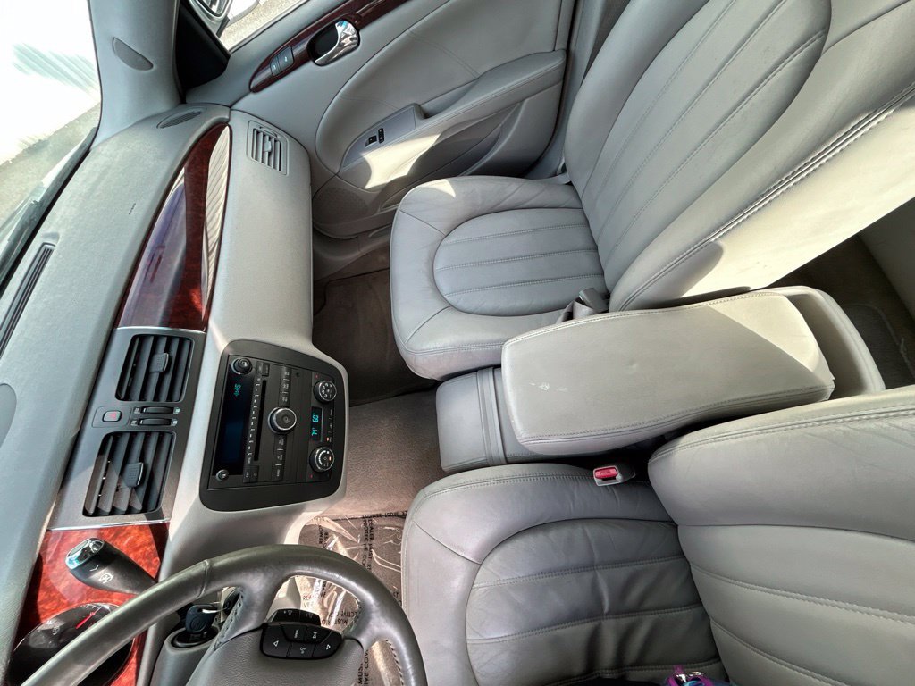 Used 2007 Buick Lucerne CXL w/ Luxury Package FWD image 15