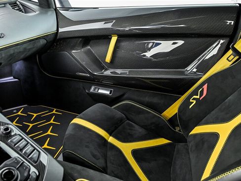 Used 2021 Lamborghini Aventador SVJ AWD/4WD image 37