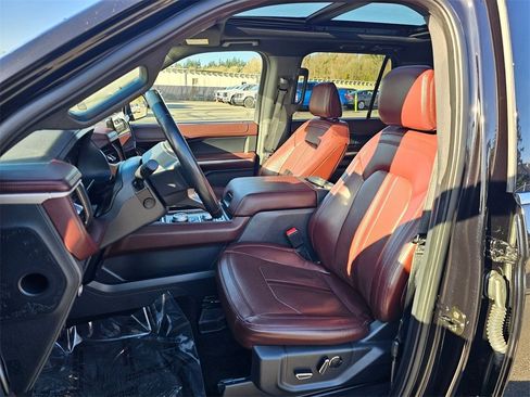 Used 2023 Ford Expedition Max Limited image 22