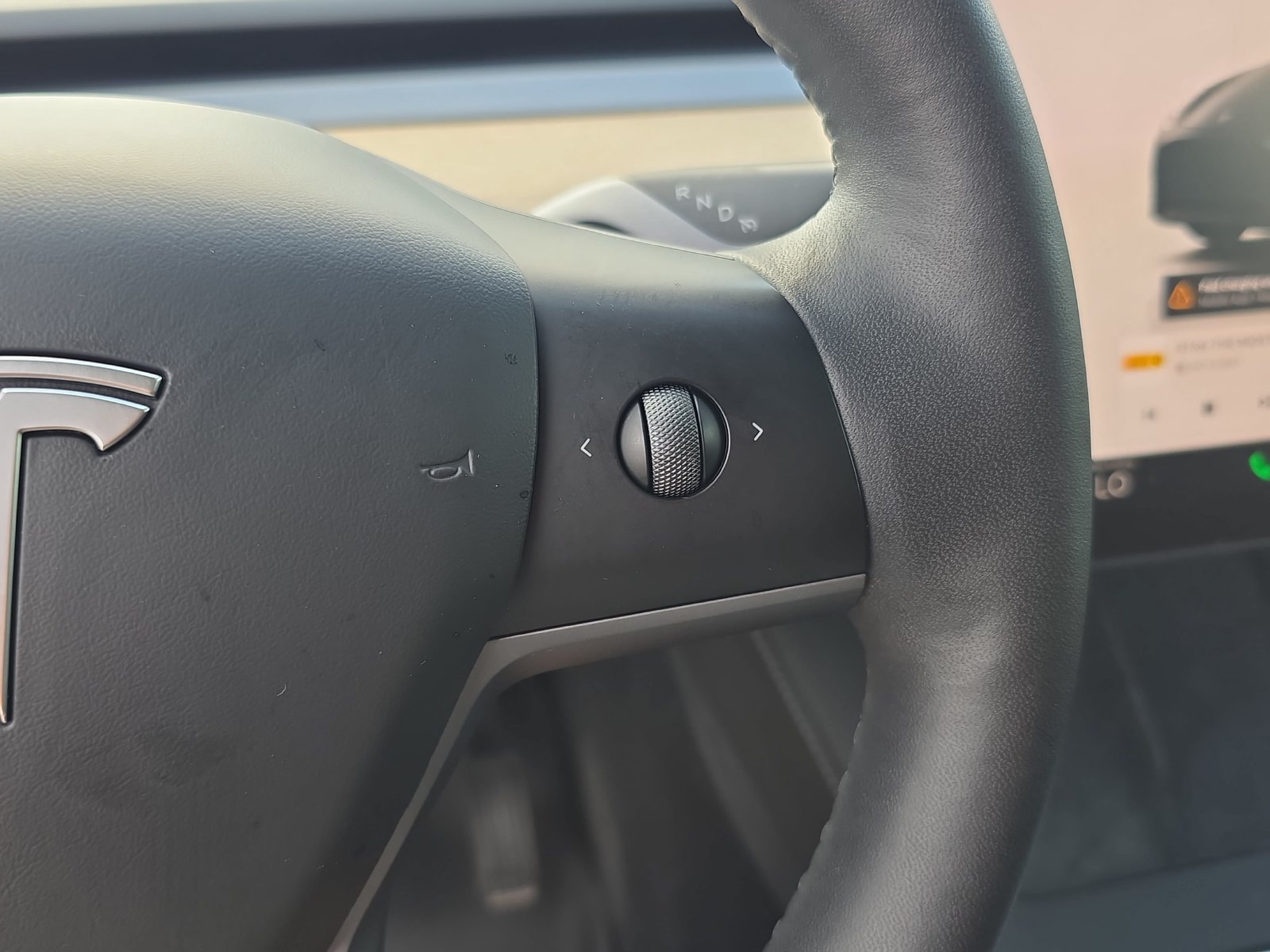 Used 2024 Tesla Model Y Long Range AWD/4WD image 15