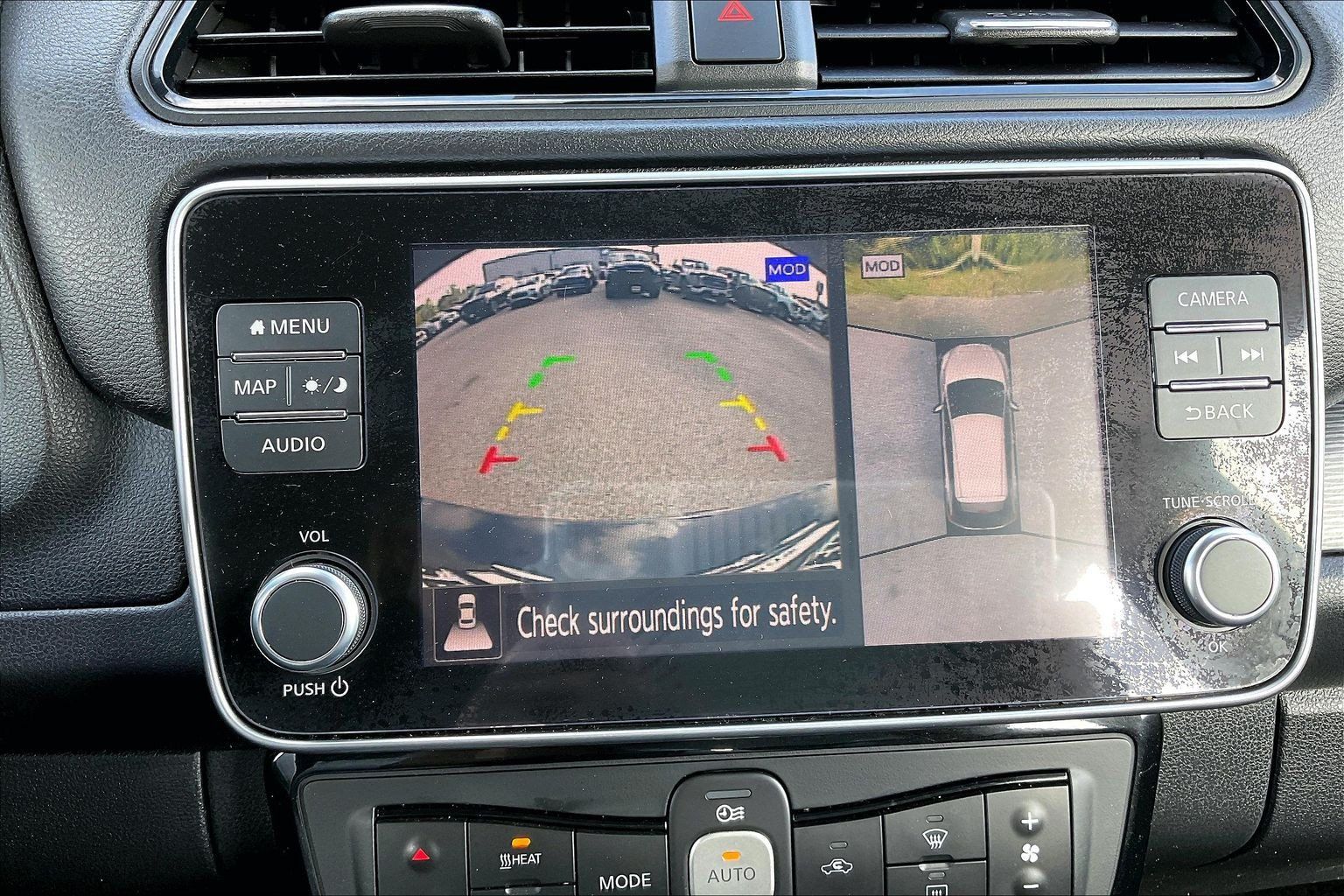 Used 2022 Nissan Leaf SV w/ SV Technology Package FWD image 21
