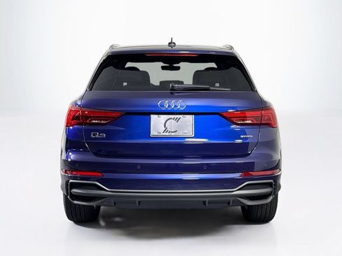 Used 2025 Audi Q3 2.0T Premium w/ Convenience Package AWD/4WD image 4