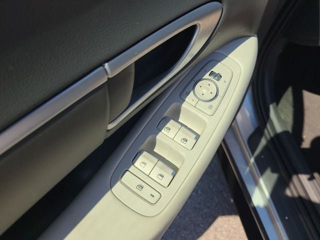 Used 2024 Hyundai Sonata SEL FWD image 20