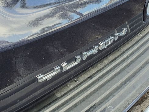 Used 2025 GMC Yukon Denali RWD image 7
