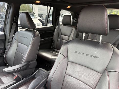 Used 2022 Honda Pilot Black Edition image 44