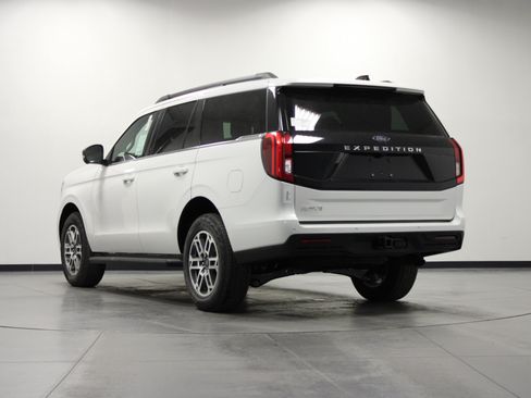 New 2026 Ford Expedition Active AWD/4WD image 6
