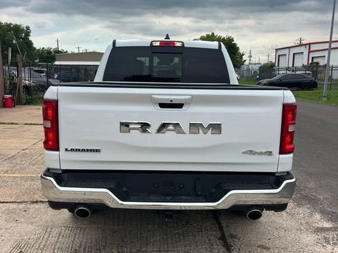 Used 2026 RAM 1500 Laramie AWD/4WD image 6