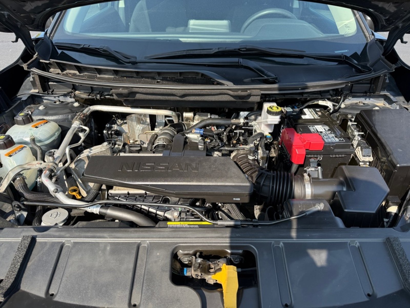 Used 2024 Nissan Rogue S AWD/4WD image 37