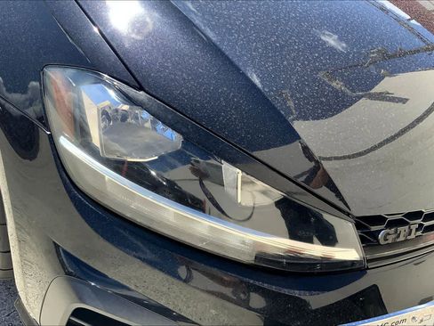 Used 2018 Volkswagen GTI S FWD image 32