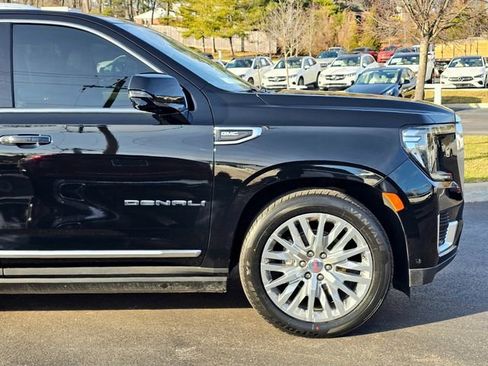 Used 2023 GMC Yukon XL Denali w/ Denali Reserve Package image 6